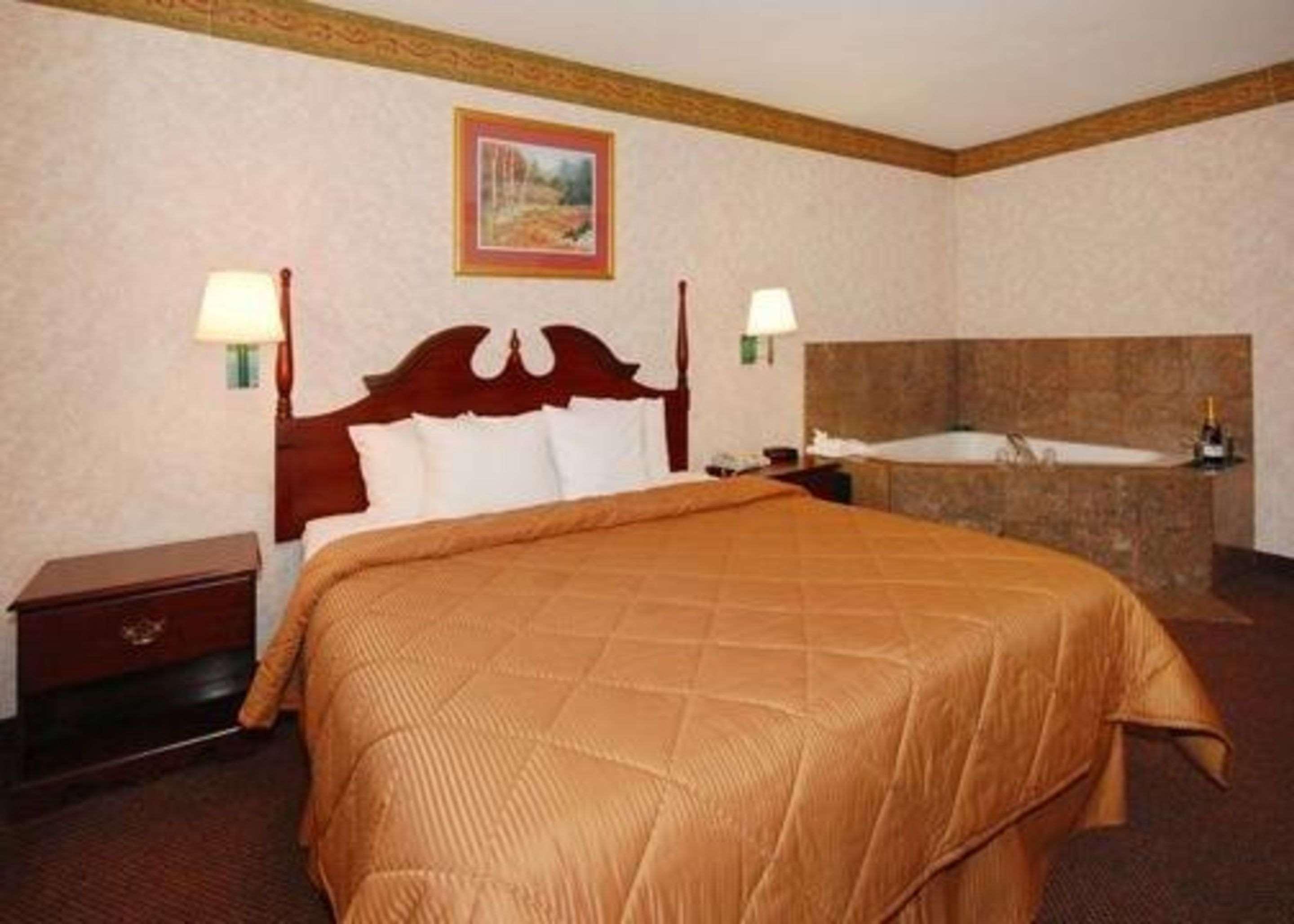 Quality Inn & Suites Tarboro - Kingsboro Extérieur photo