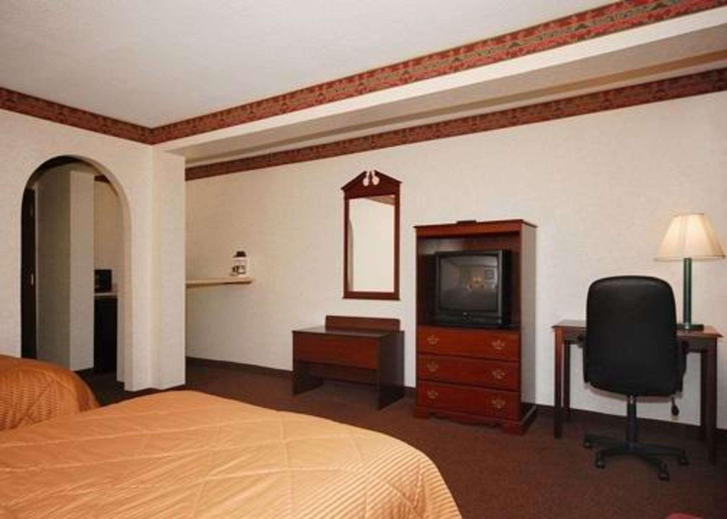 Quality Inn & Suites Tarboro - Kingsboro Extérieur photo