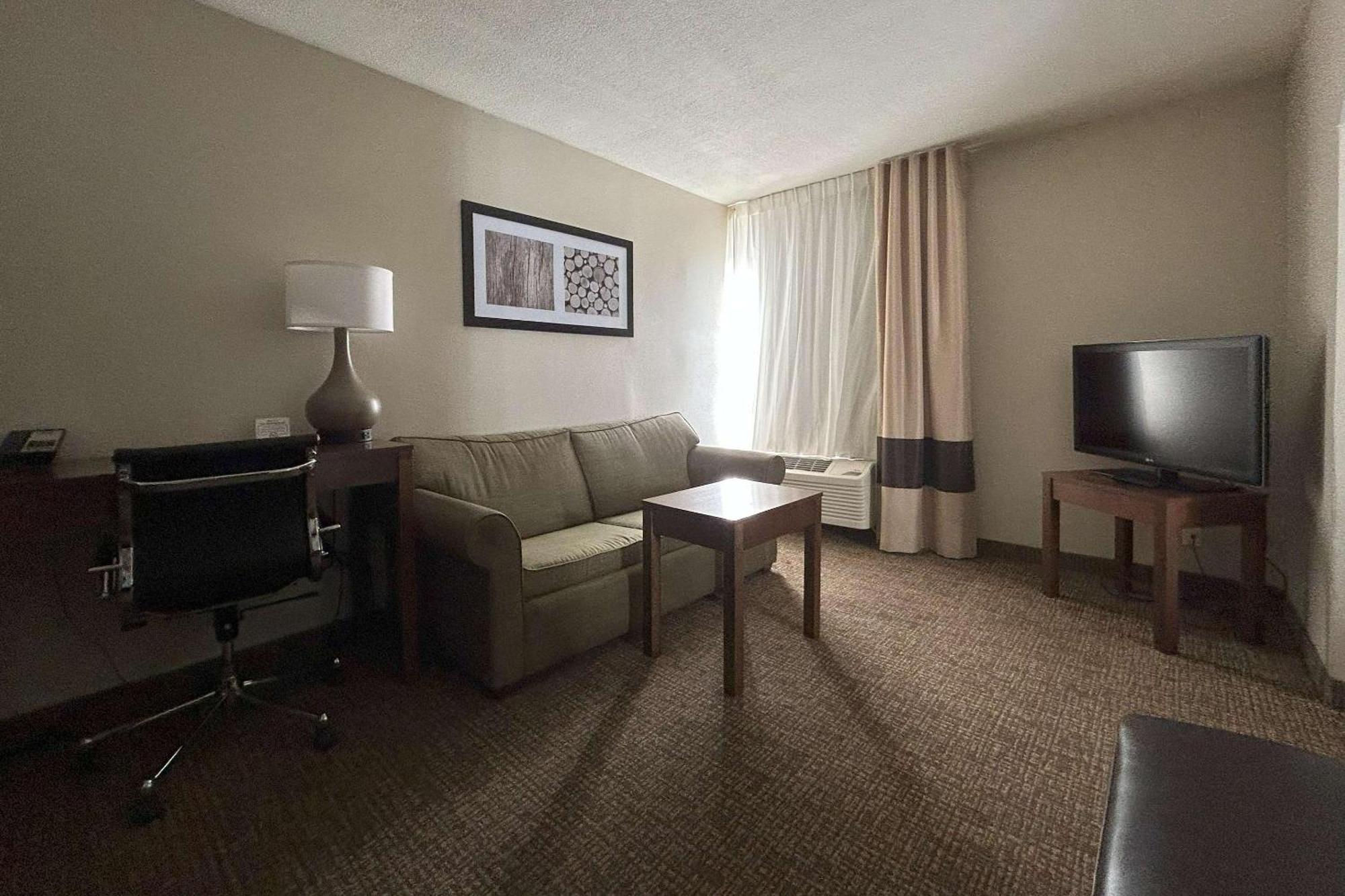 Quality Inn & Suites Tarboro - Kingsboro Extérieur photo