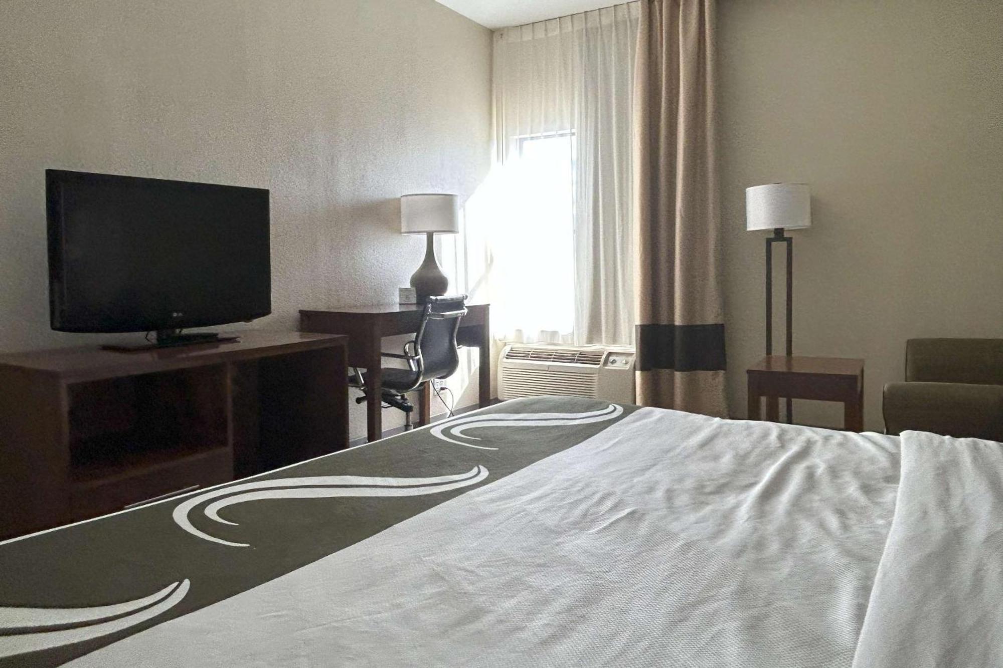 Quality Inn & Suites Tarboro - Kingsboro Extérieur photo